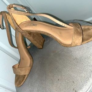 Tan heels